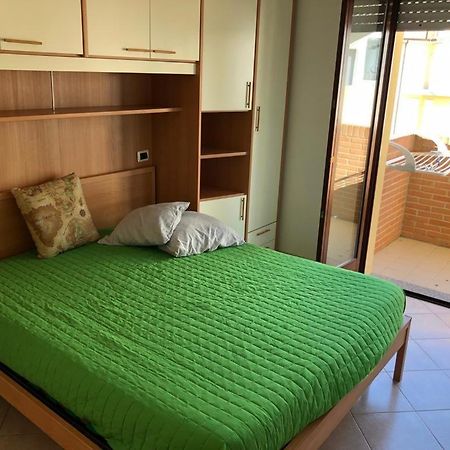 Appartamento Casa Vacanze 70M2 Alba Adriatica Buitenkant foto